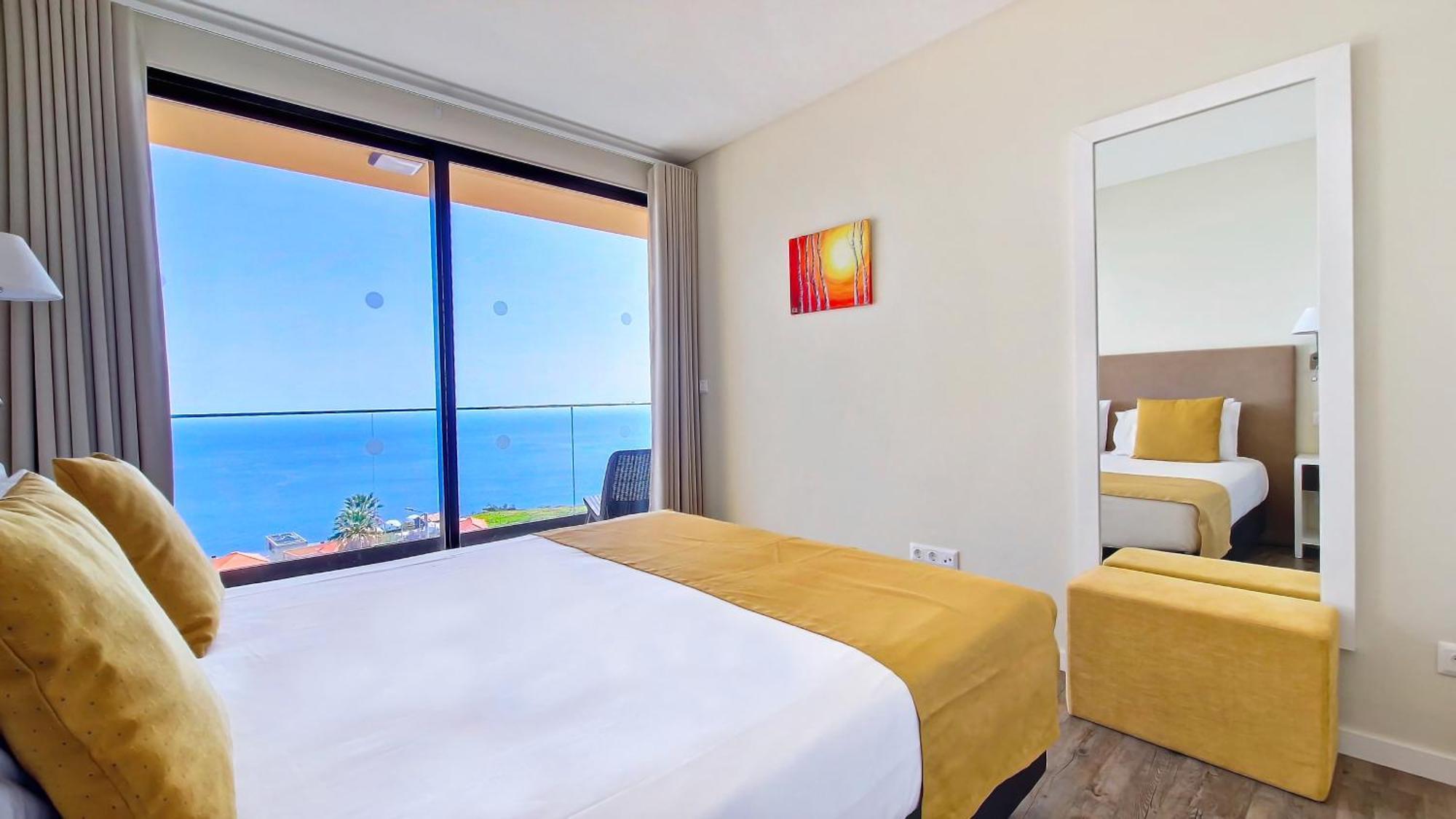 Eden Sun - A Modern Luxury Villa With A Panoramic View برازيريس المظهر الخارجي الصورة