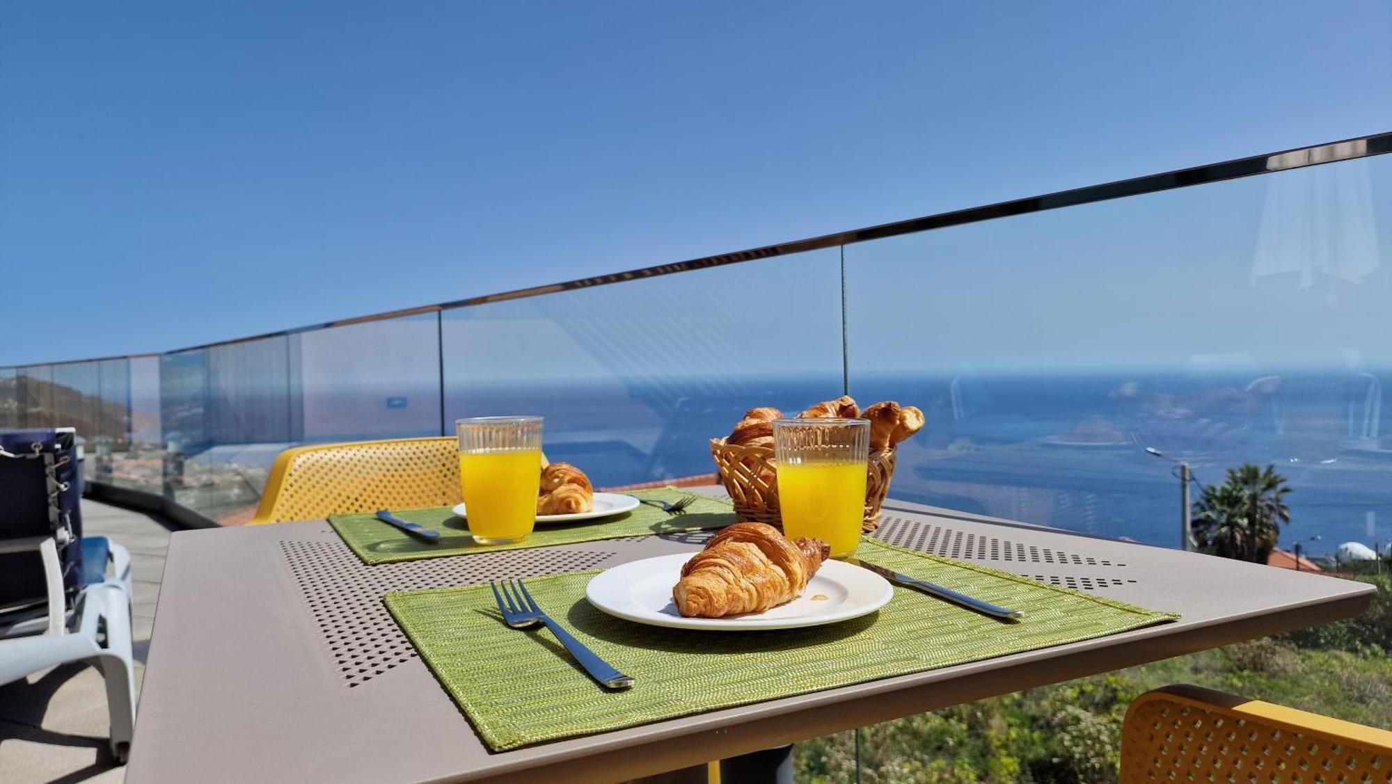 Eden Sun - A Modern Luxury Villa With A Panoramic View برازيريس المظهر الخارجي الصورة